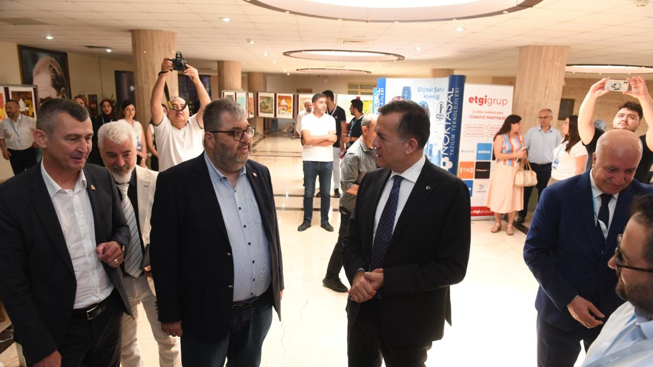 Başkan Özyiğit, “Akıllı Şehir Stratejik Planı’mızı hazırlıyoruz” 