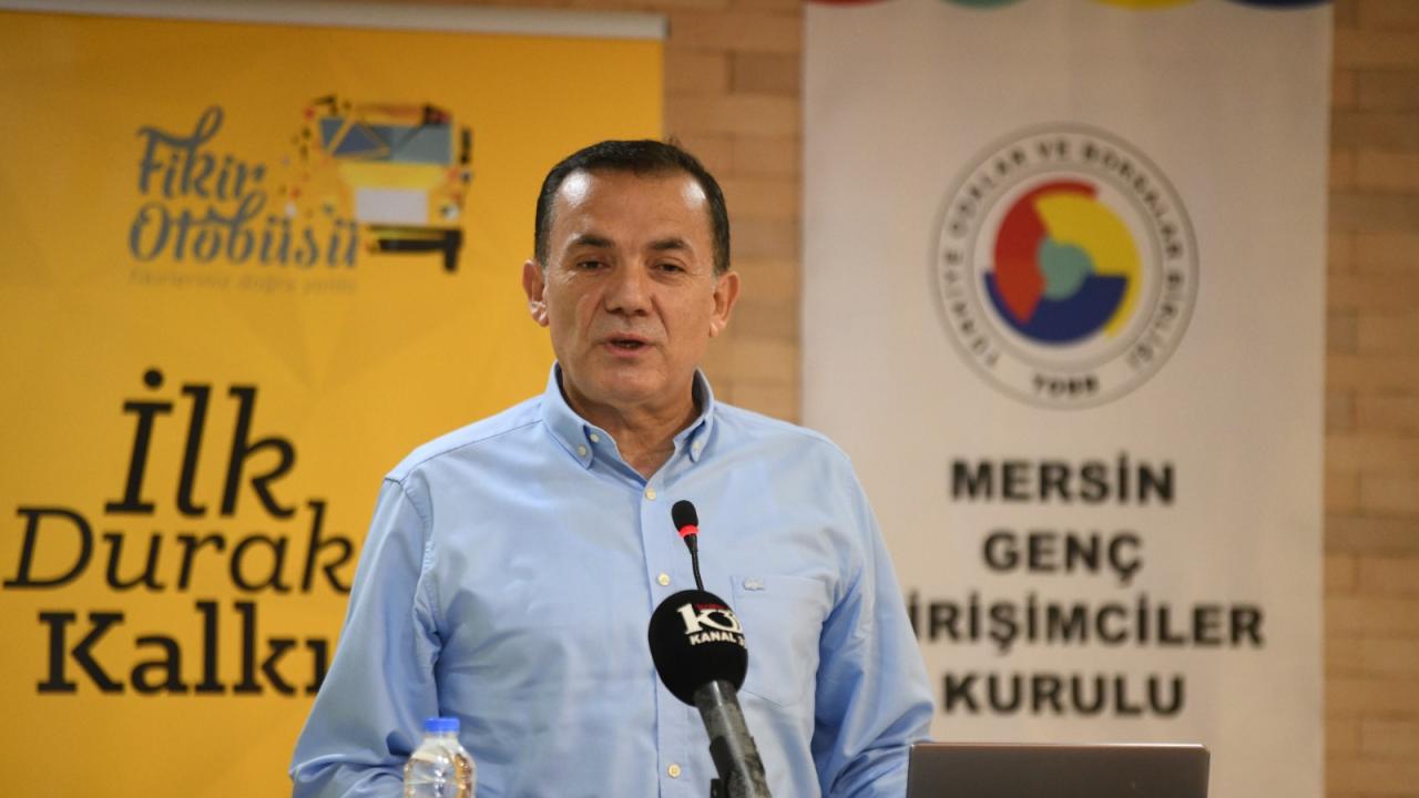 Başkan Özyiğit, Fikir Otobüsü Yarışması’nın jüri üyeliğini yaptı