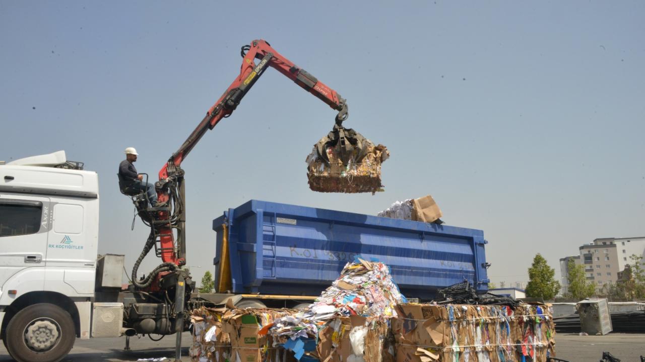 Yenişehir Belediyesi 352 ton ambalaj ve tekstil atığını geri dönüşüme kazandırdı