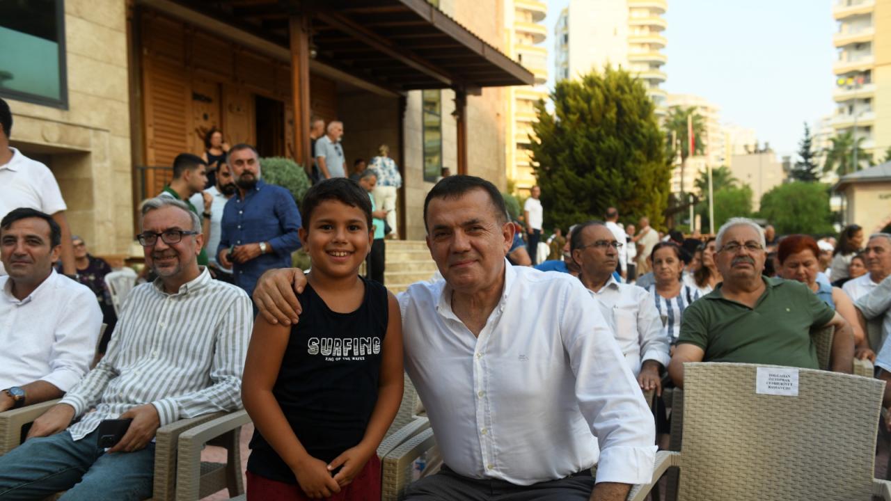 Başkan Özyiğit, Mersin Cemevi’nde Aşure etkinliğine katıldı