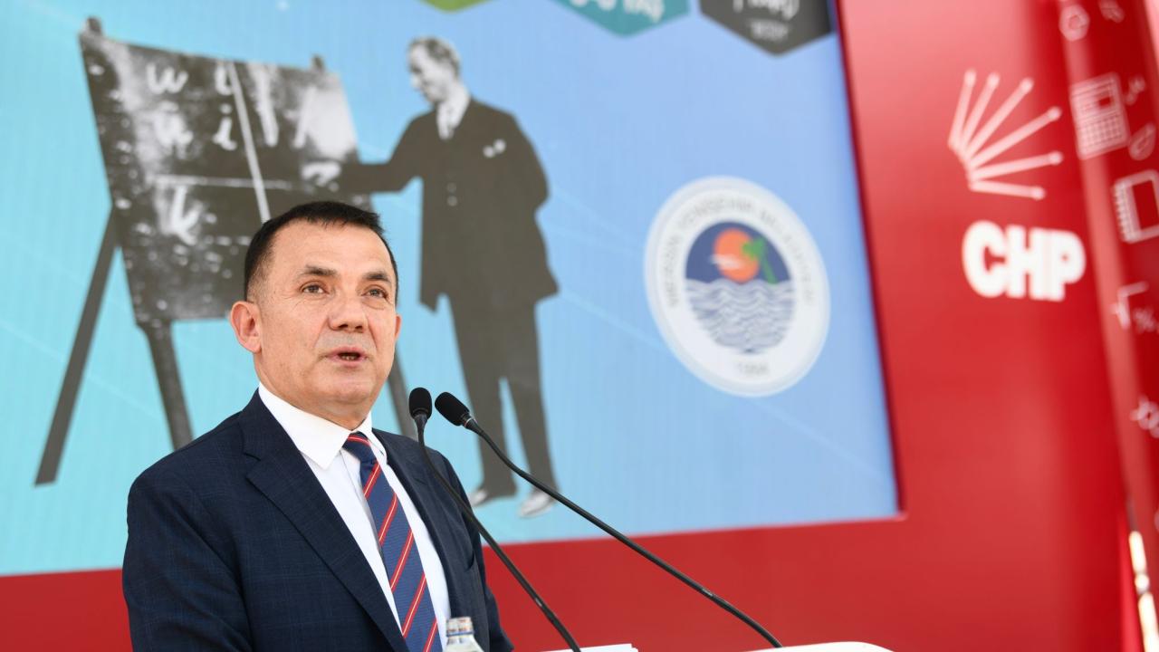 Başkan Özyiğit, Türkiye’de model olan projeyi Eğitim Maratonu’nda anlattı