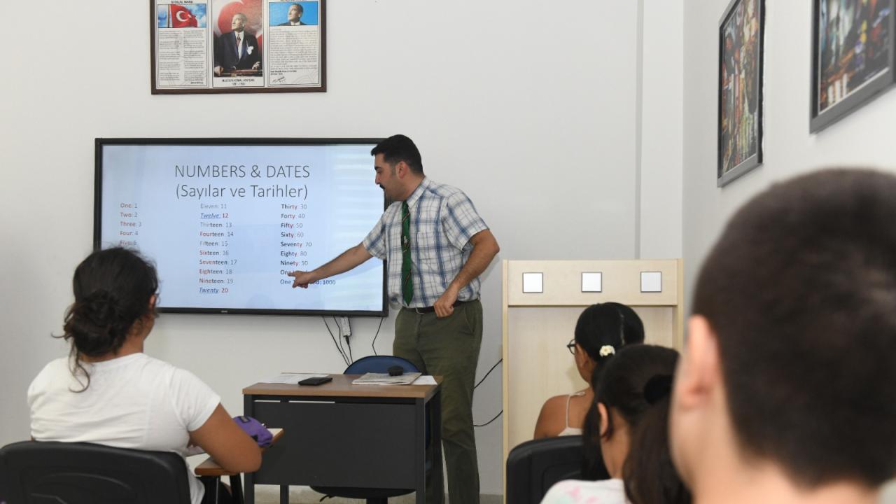 Yenişehir Belediyesinin İngilizce kursu başladı