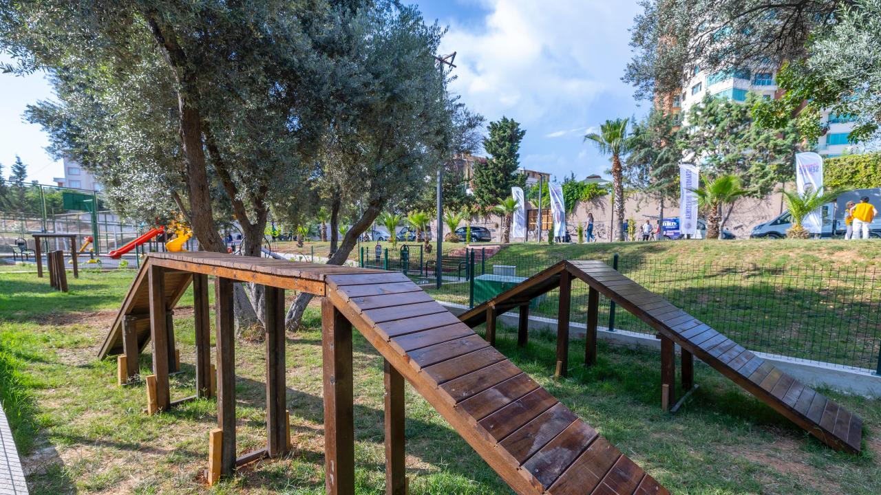 Yenişehir Belediyesinden patili dostlara özel park