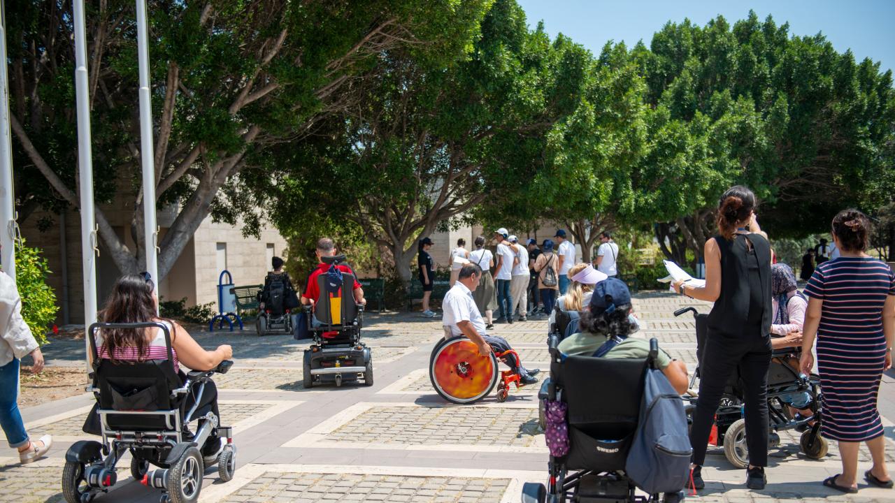 Yenişehir Belediyesinden engellilere yönelik örnek proje 