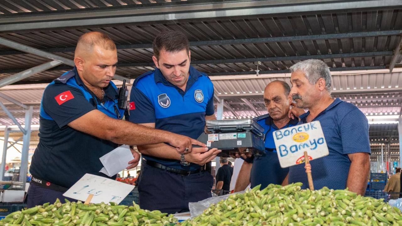 Yenişehir Belediyesi semt pazarlarında denetimlerini sürdürüyor