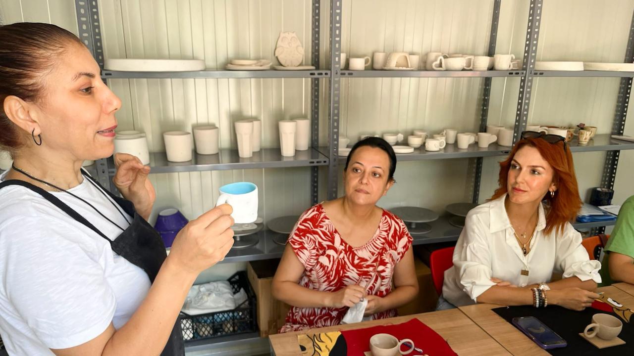 Yenişehir Belediyesinden kadınlara yönelik seramik sanatı eğitimi