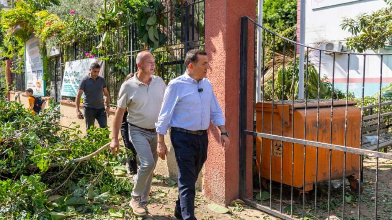 Başkan Abdullah Özyiğit iki mahallede çalışmaları yerinde inceledi