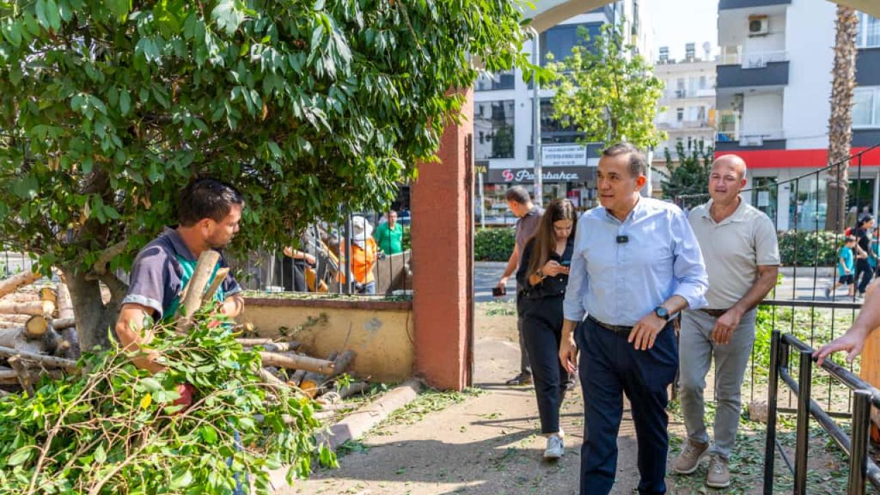 Başkan Abdullah Özyiğit iki mahallede çalışmaları yerinde inceledi