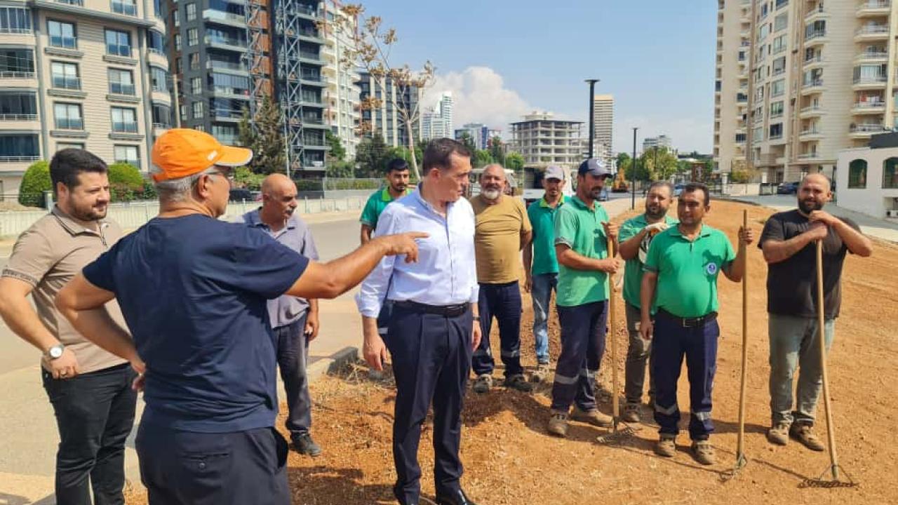 Başkan Abdullah Özyiğit iki mahallede çalışmaları yerinde inceledi