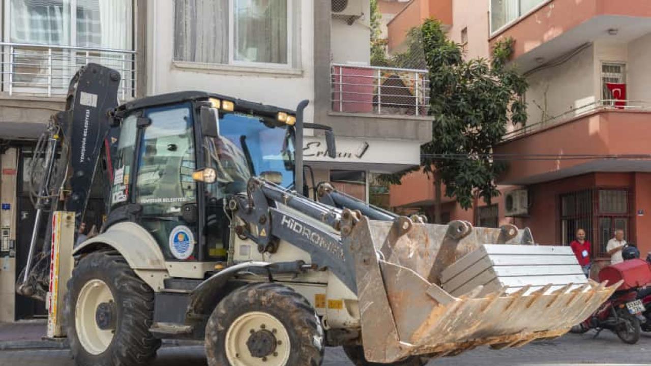 Yenişehir Belediyesi kaldırım ve yol işgali denetimlerini sürdürüyor