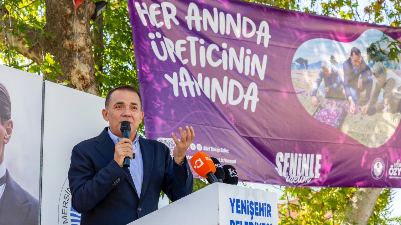 Yenişehir Belediyesinin hibe ettiği safran soğanları toprakla buluştu