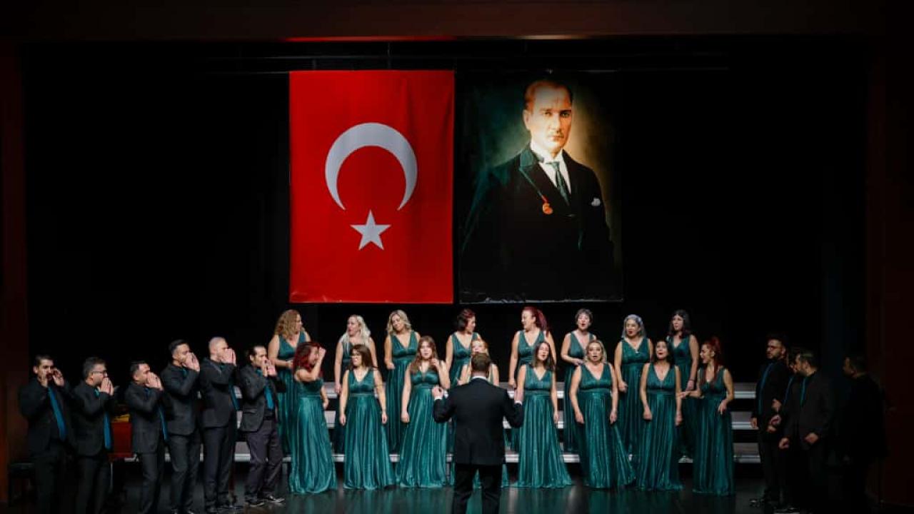 Yenişehir Belediyesinden coşkulu Cumhuriyet Konseri