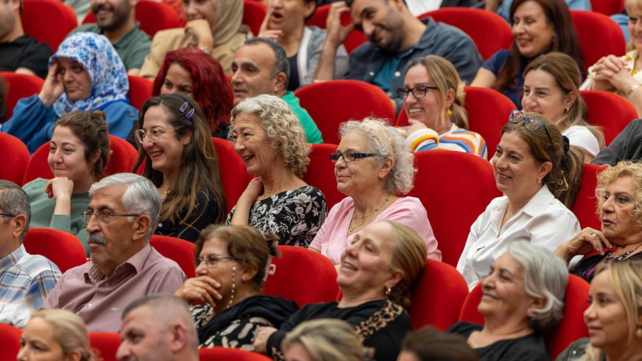 5. Yenişehir Komedi Oyunları Festivali binlerce sanatseveri ağırladı