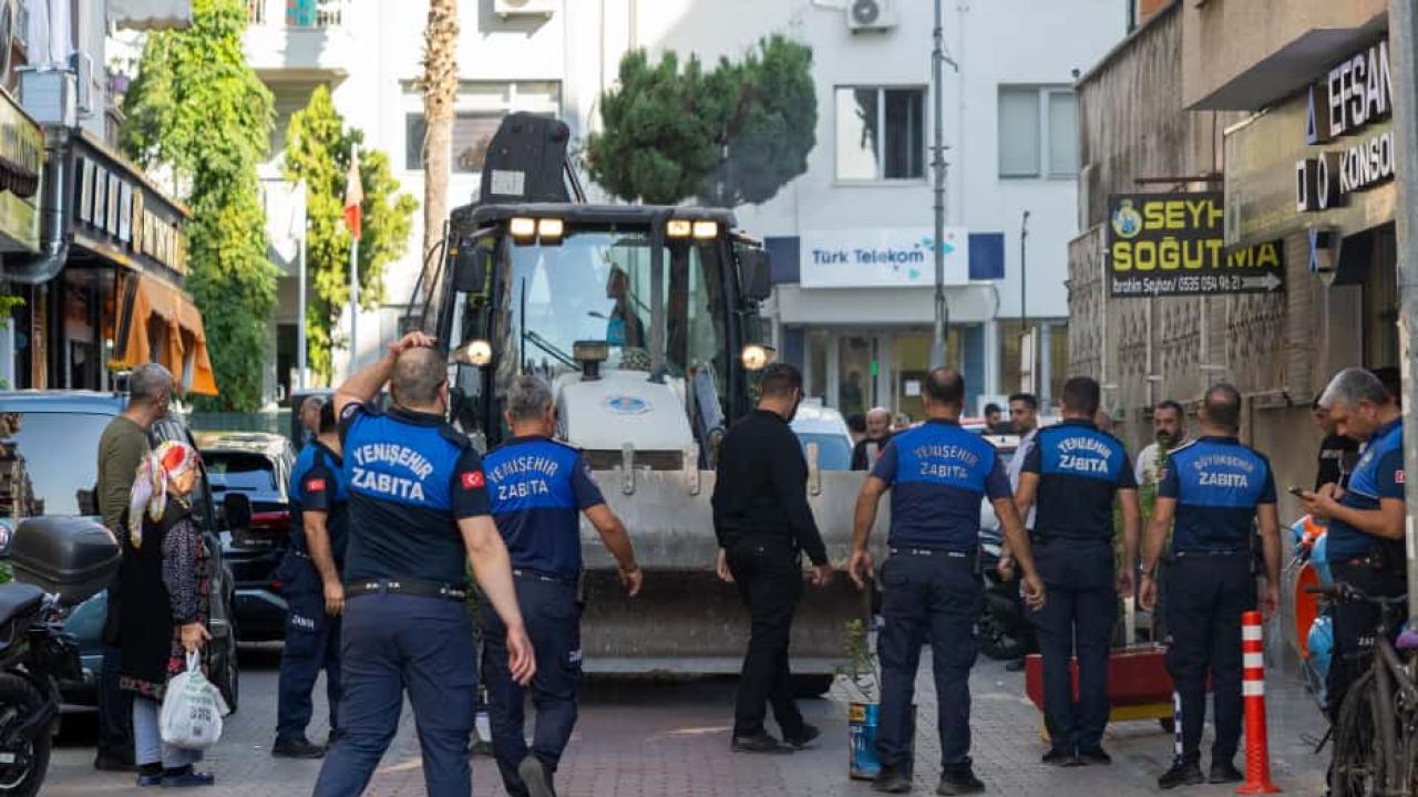 Yenişehir’de kaldırım işgallerine geçit yok