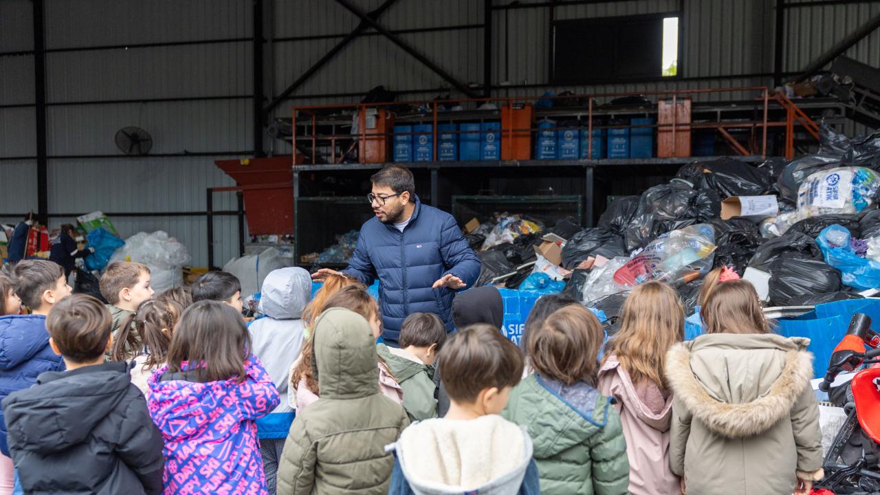 Yenişehir'de Minik Eller Geri Dönüşümü Öğreniyor