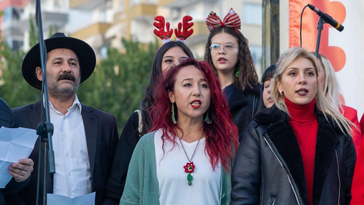 Yenişehir'de Yılbaşı Festivali Coşkusu Yaşandı