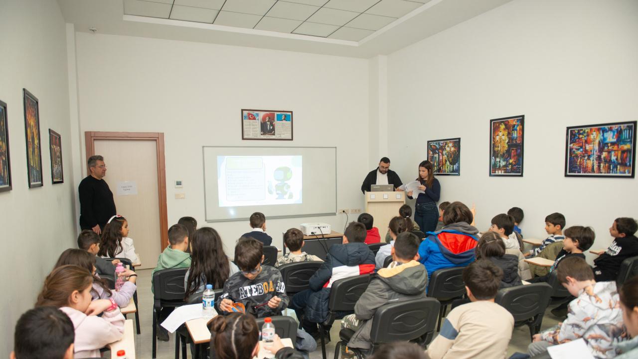 Yenişehir’de Çocuklara Yönelik Yapay Zekâ Eğitimi Gerçekleştirildi