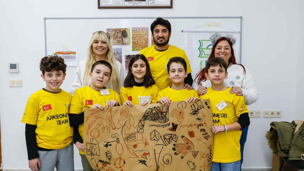 Minik Bilim Kahramanları Yenişehir’de Buluştu