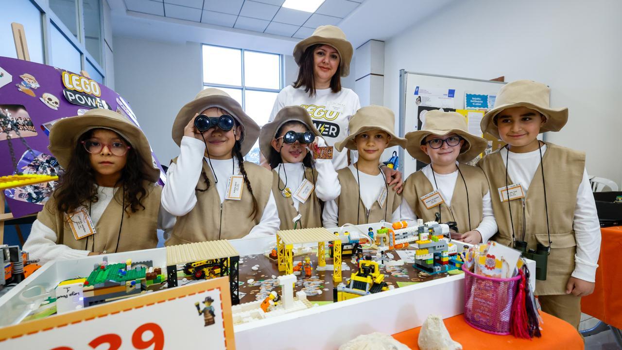 Minik Bilim Kahramanları Yenişehir’de Buluştu