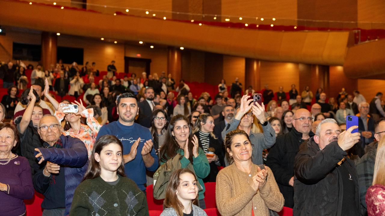 Sunay Akın'dan Yenişehir'e tam not