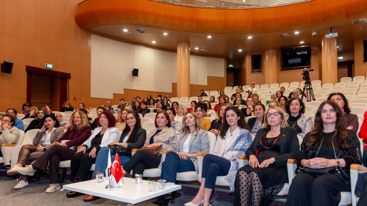 Yenişehir Belediyesi’nden bilinçlendiren buluşma