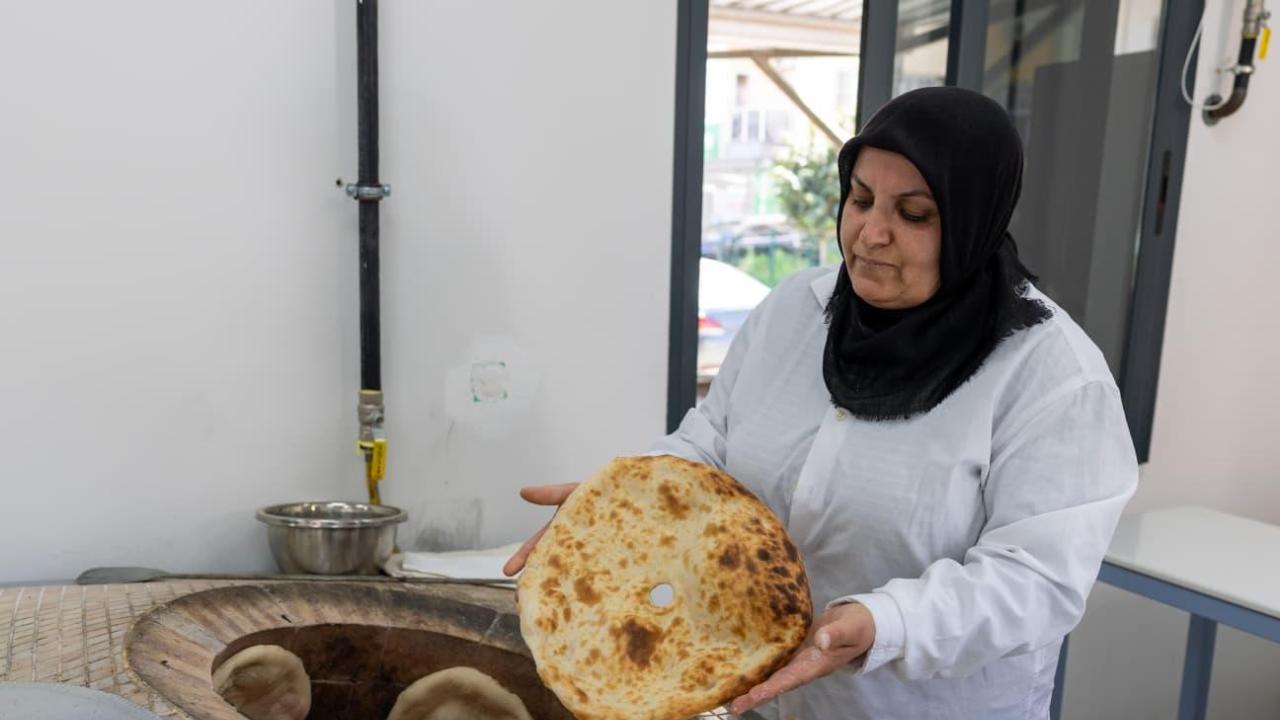 Yenişehir’de aracı yok, alın teri var