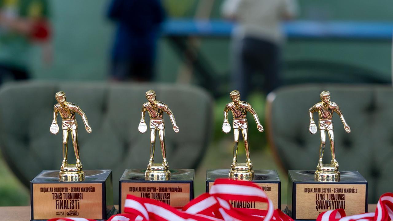 Yenişehir’de kuşaklar kortta buluştu