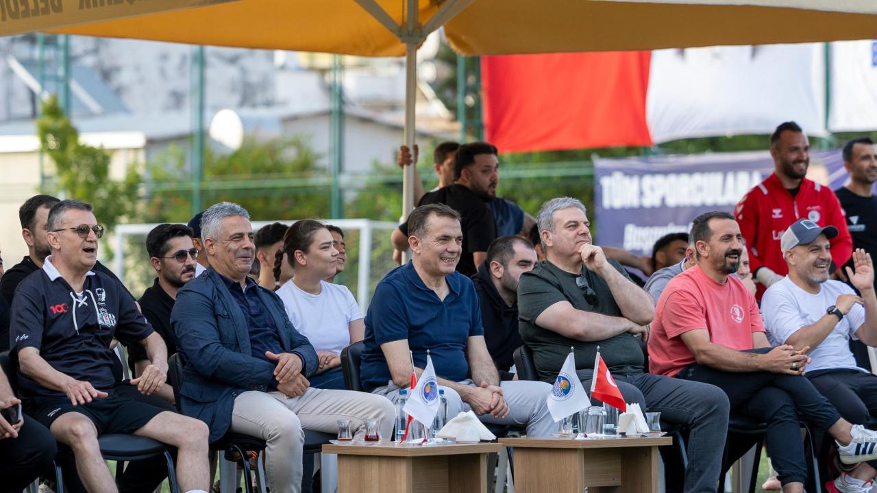 Dostluk kazandı, Yenişehir coştu