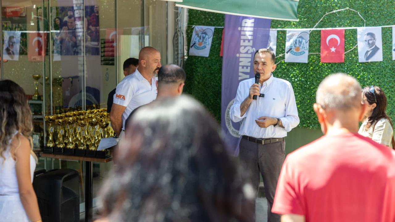 Yenişehir’de tenis şöleni