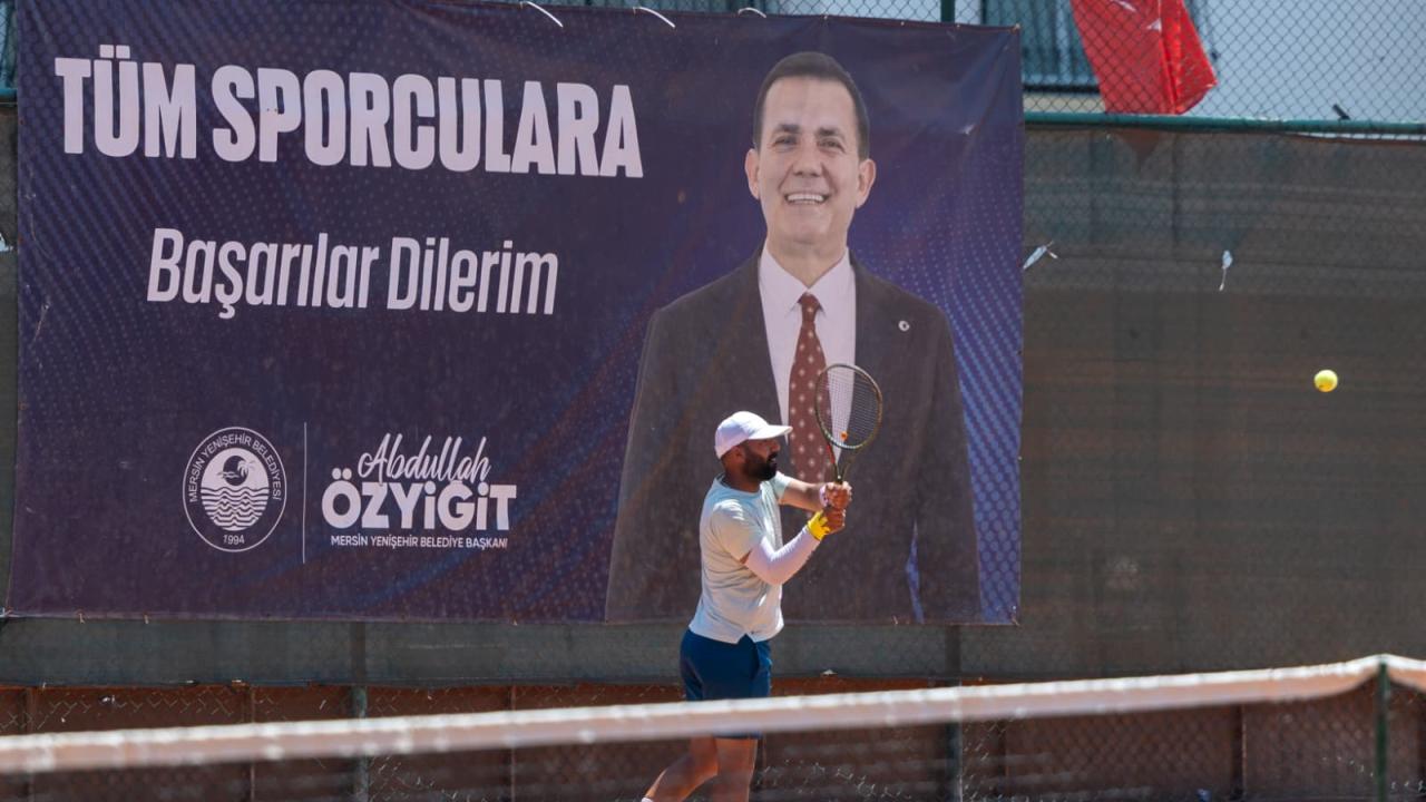 Yenişehir’de tenis şöleni