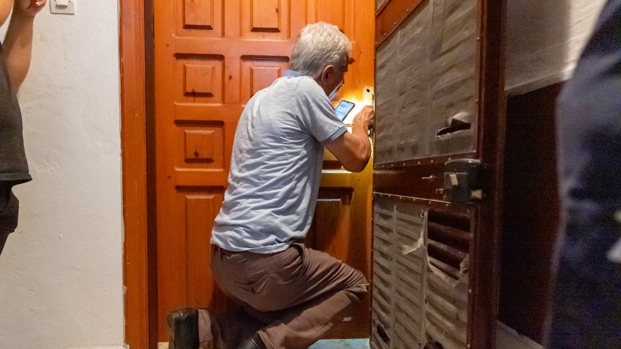 Çöp evden 5 kamyon atık çıkarıldı