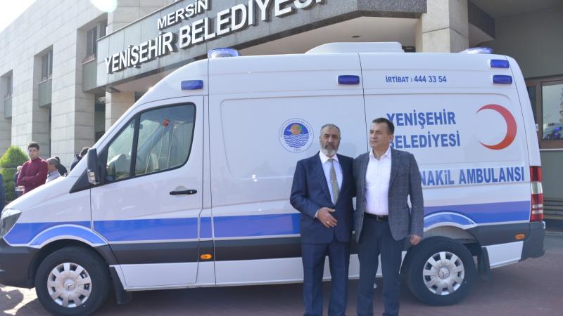 Hayırsever Arıkan, Yenişehir Belediyesi’ne  ambulans bağışladı.