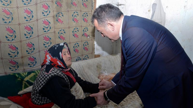 Başkan Özyiğit’ten Yardım Eli 
