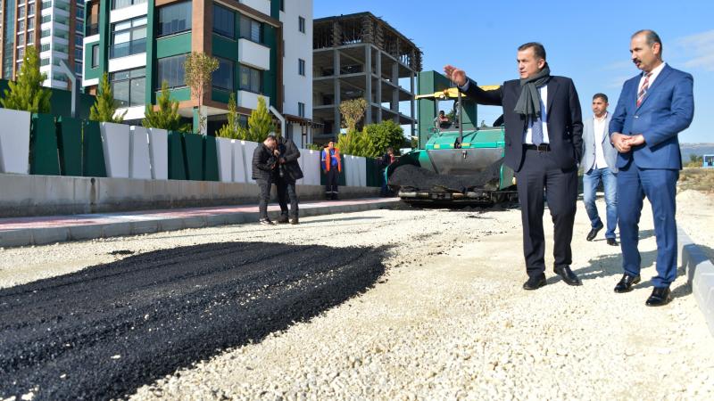 Yenişehir’de Asfalt Çalışmaları Sürüyor
