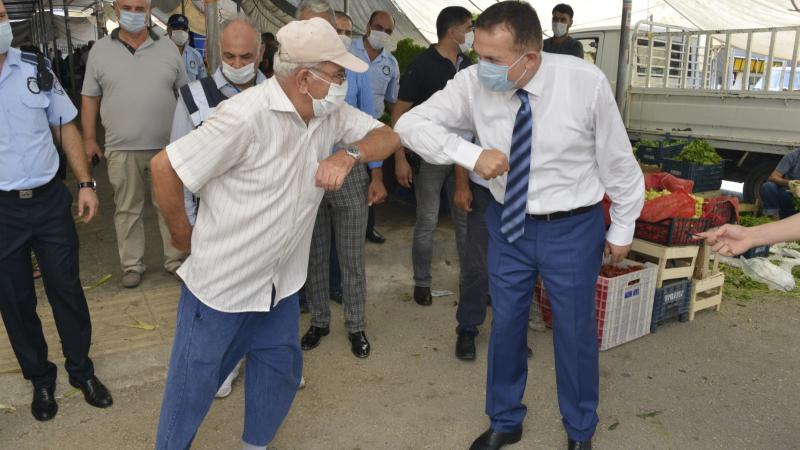 Başkan Özyiğit’ten semt pazarında ‘Koronavirüs’ denetimi