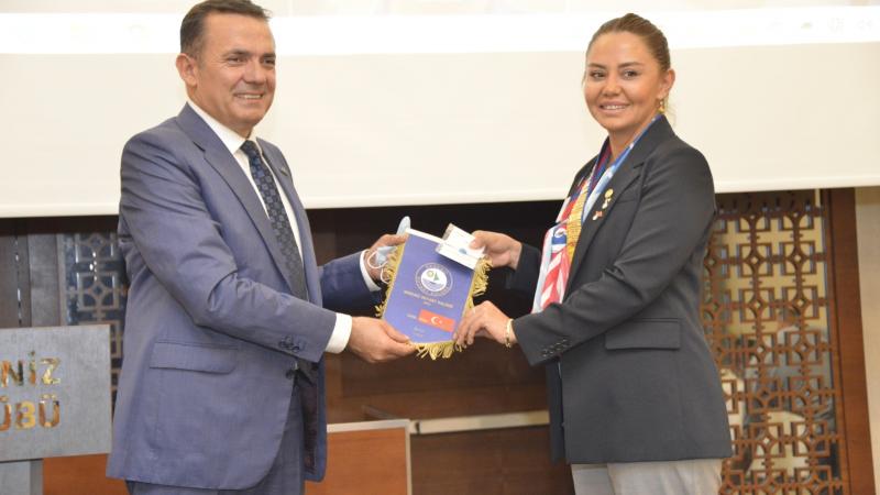 Başkan Özyiğit, çalışmalarıyla takdir topluyor
