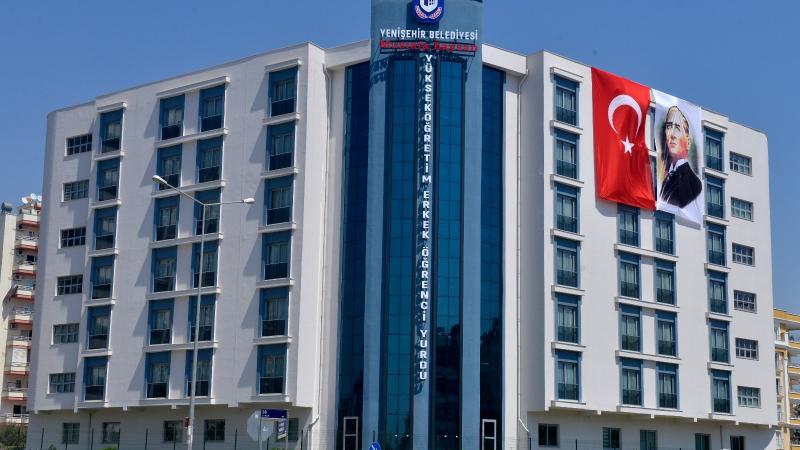 Başkan Özyiğit, “Yurdumuzu sağlıkçılara açacağız” 