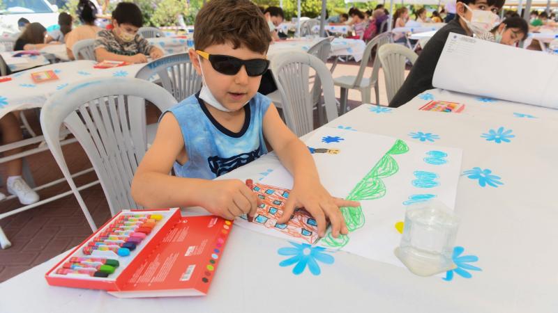 Hem eğlendiler hem resim yaptılar