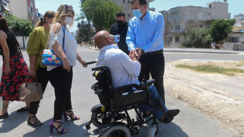 Yenişehir Belediyesinden engelli bireylere akülü sandalye