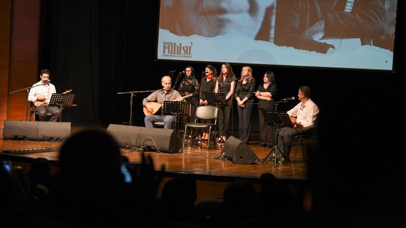 Ruhi Su’yu anma konserine yoğun ilgi