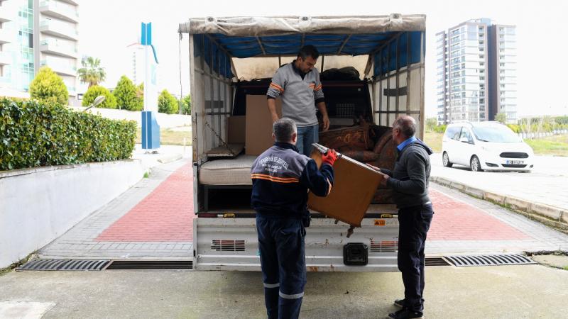 Yenişehir Belediyesi “Dayanışma Köprüsü” ile vatandaşların yanında