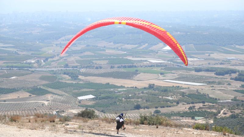 Yenişehir Gelincik Tepesi hava sporlarının merkezi haline geliyor