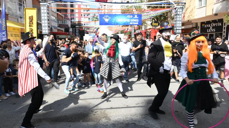 Başkan Abdullah Özyiğit, Mersinlileri festivale davet etti 