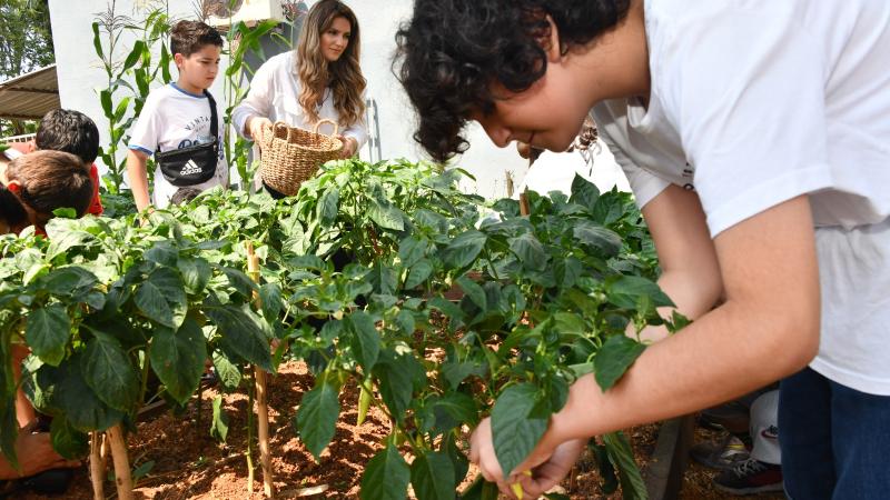 Yenişehir Belediyesi ata tohumlarını çocuklarla geleceğe taşıyor 