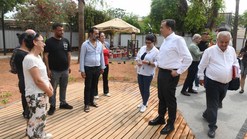 Başkan Abdullah Özyiğit Güven Parkı’ndaki yenileme çalışmalarını inceledi