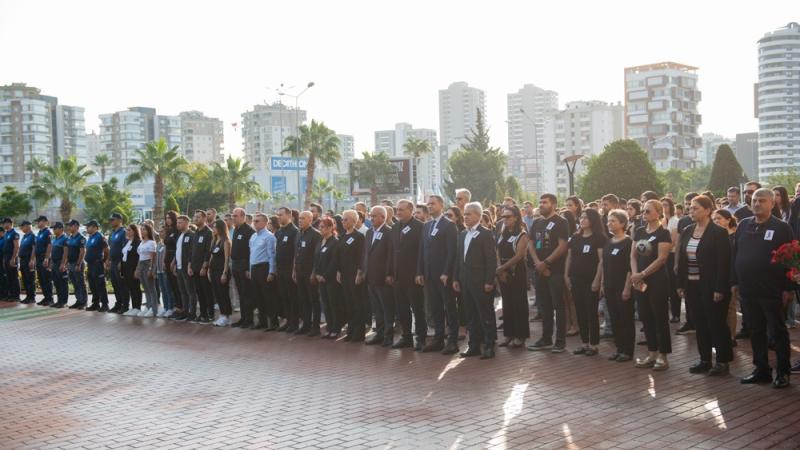 Yenişehir Belediyesi Ata’yı andı