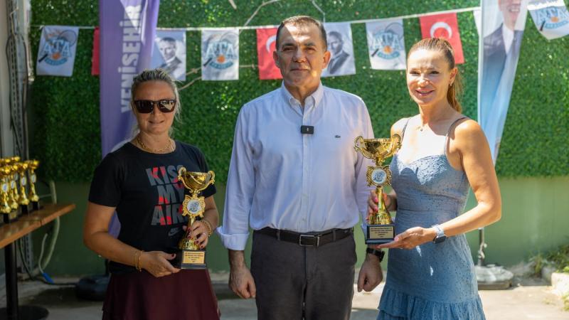 Yenişehir’de tenis şöleni