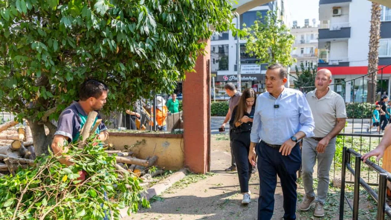 Başkan Abdullah Özyiğit iki mahallede çalışmaları yerinde inceledi