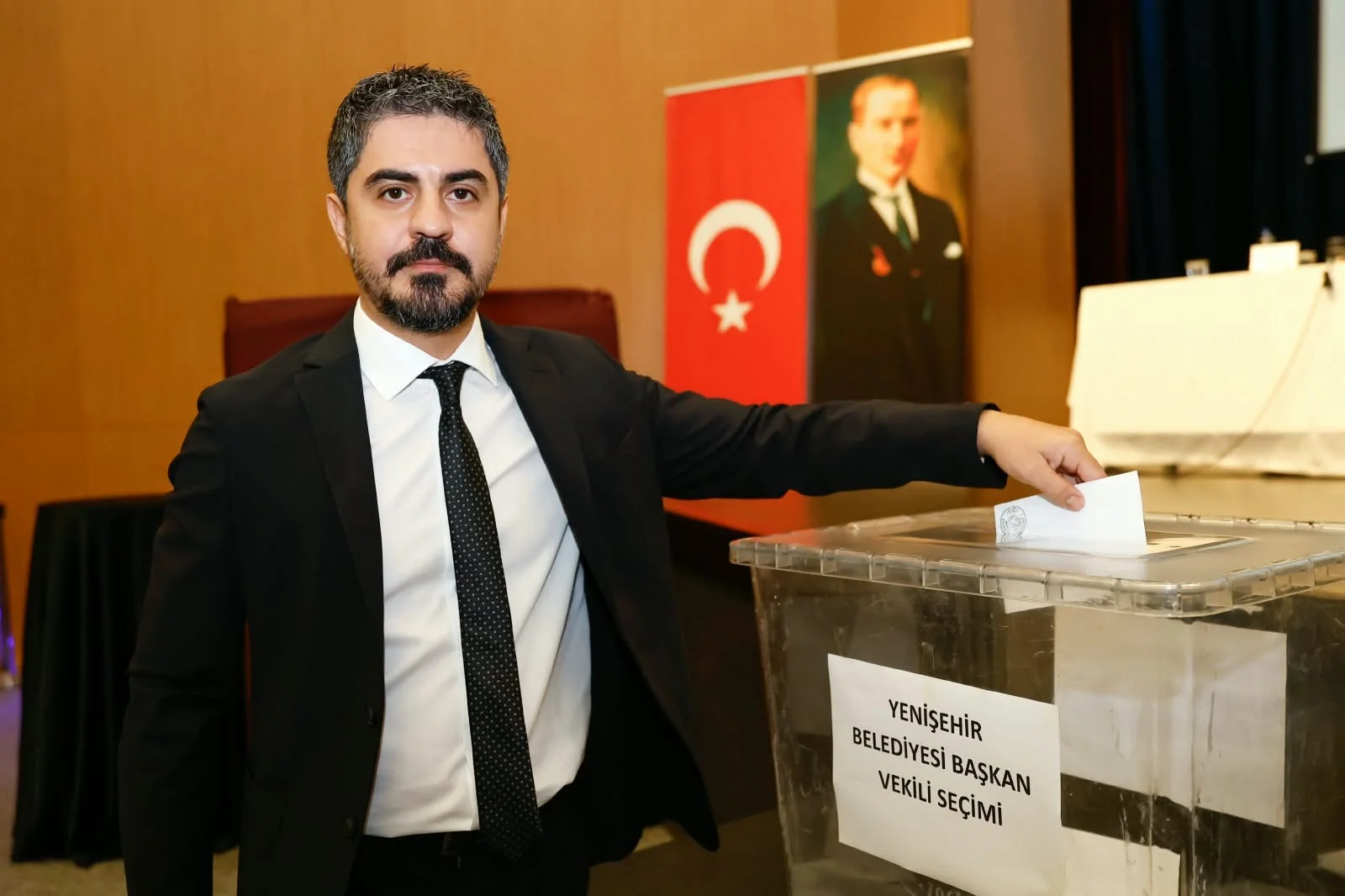 DUTLU: “İRADEMİZİN ARKASINDA BAŞKANIMIZIN YANINDAYIZ”