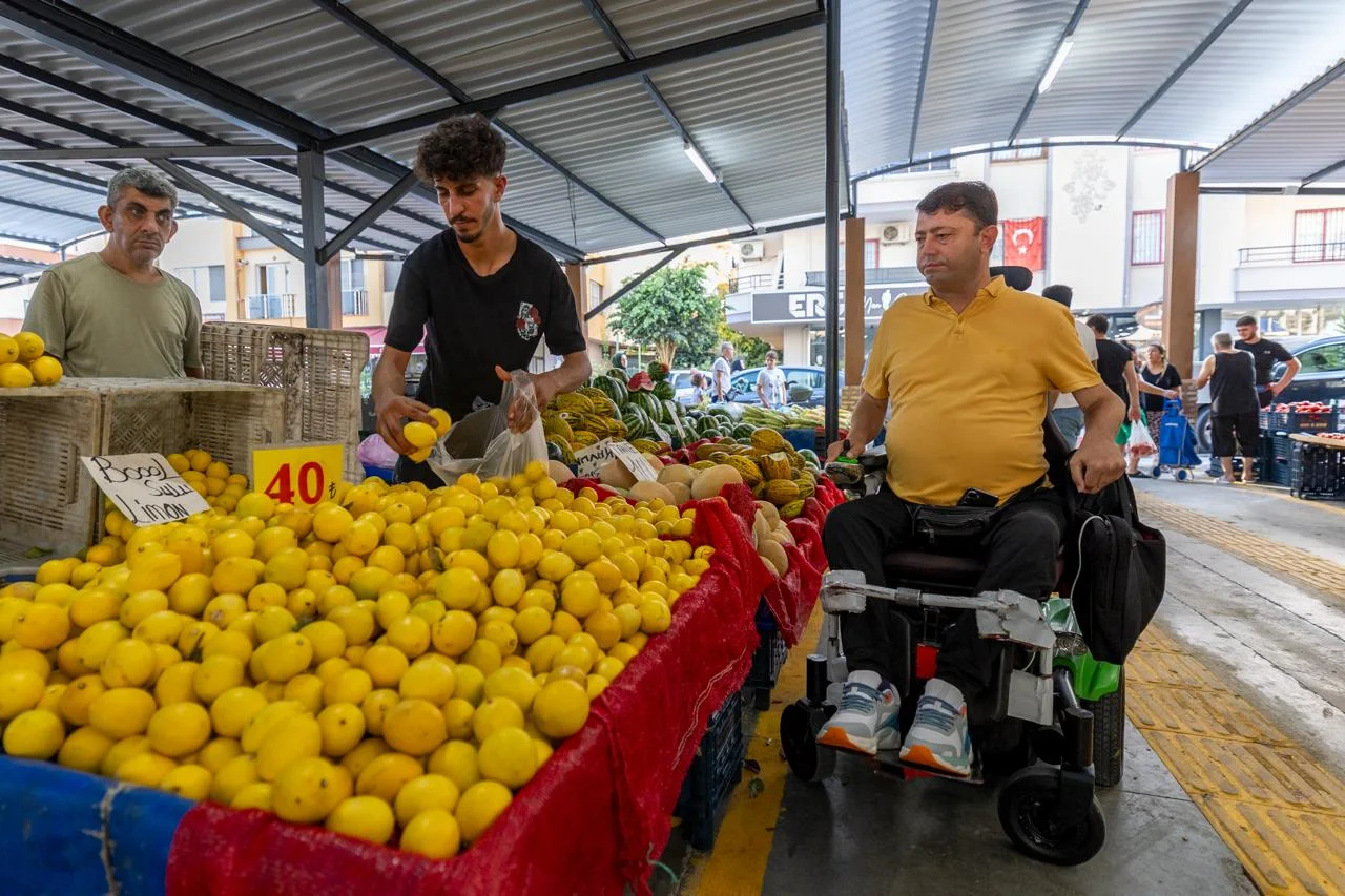 Türkiye’nin ilk engelsiz pazarı Yenişehir’de açıldı